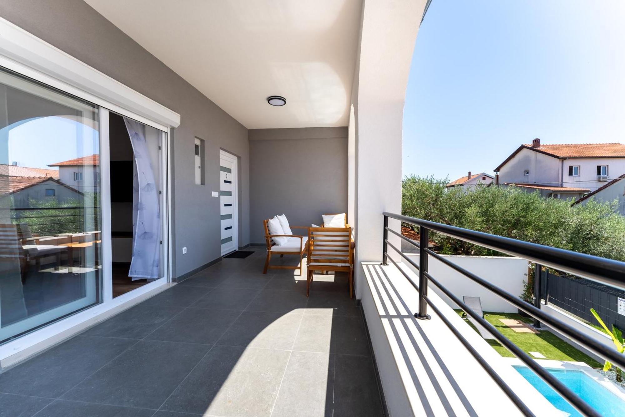 זאדאר Bernie Apartments With A Pool מראה חיצוני תמונה